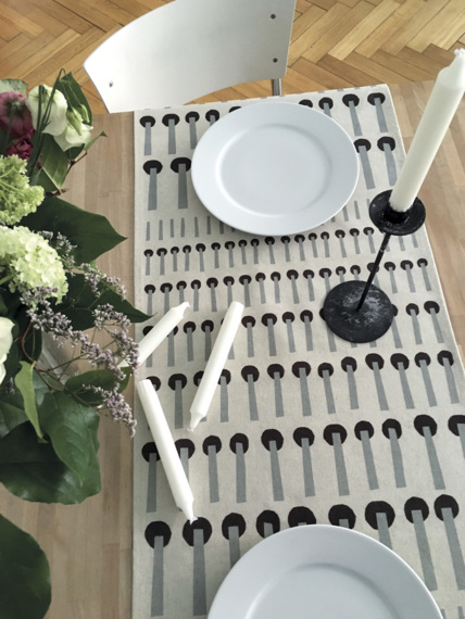 Table runner Sticks grey