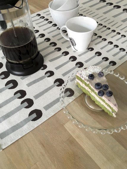 Table runner Sticks grey