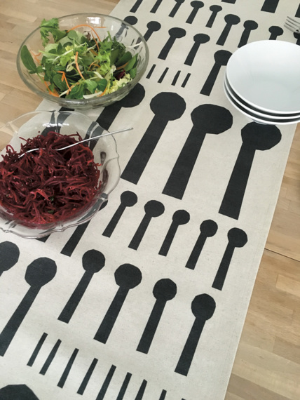 Table runner Together